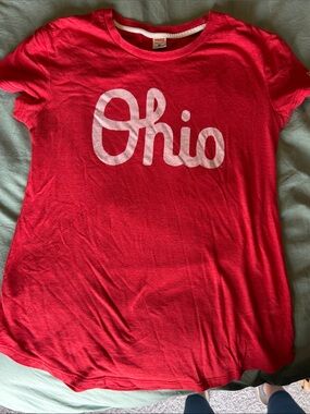 HOMAGE Women’s Script Ohio Graphic Tee - Red